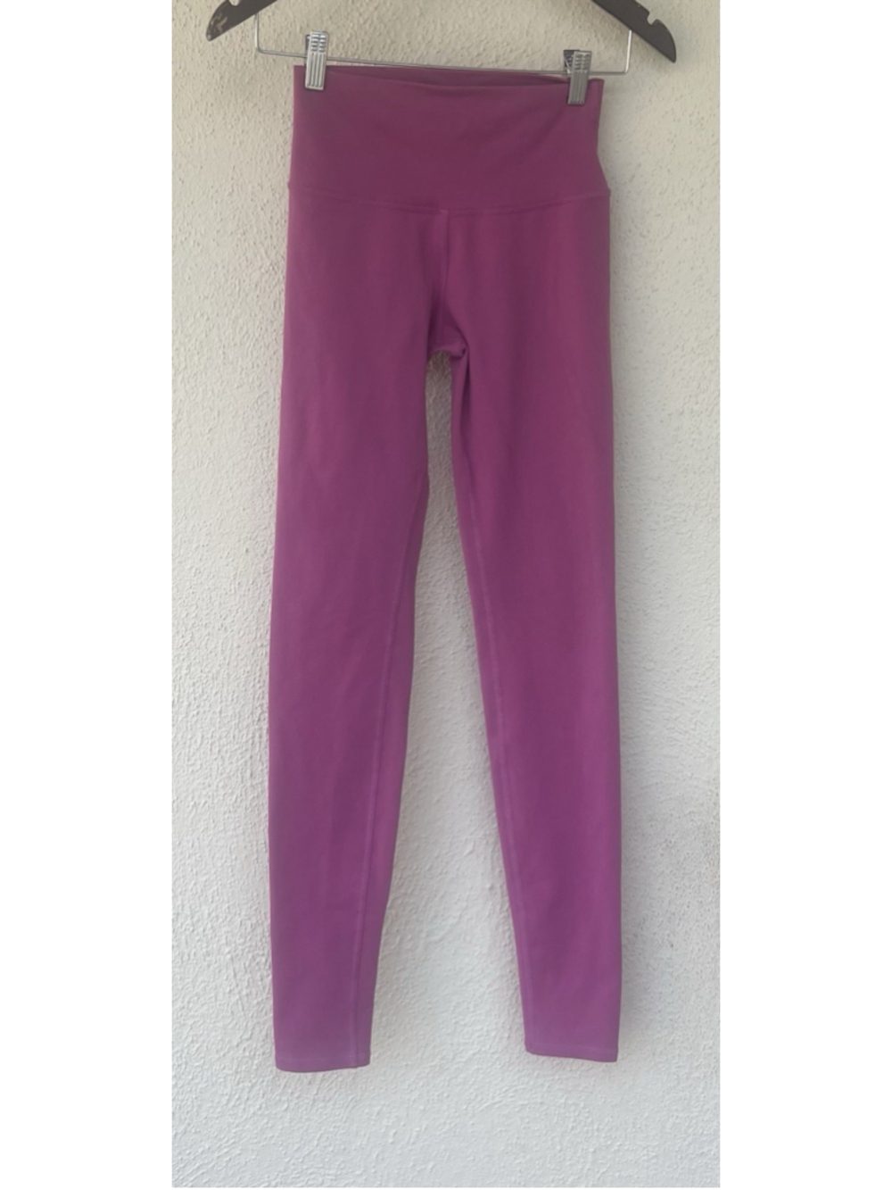 Alo Yoga Pink Mid Waist Airbrush Leggings XXS Lounge Gym Hike Run Athleisure